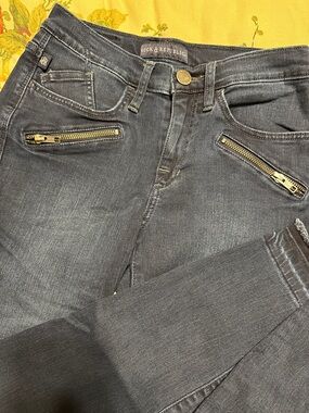 Rock & Republic Dark Gray Skinny Jeans with Gold Zippers